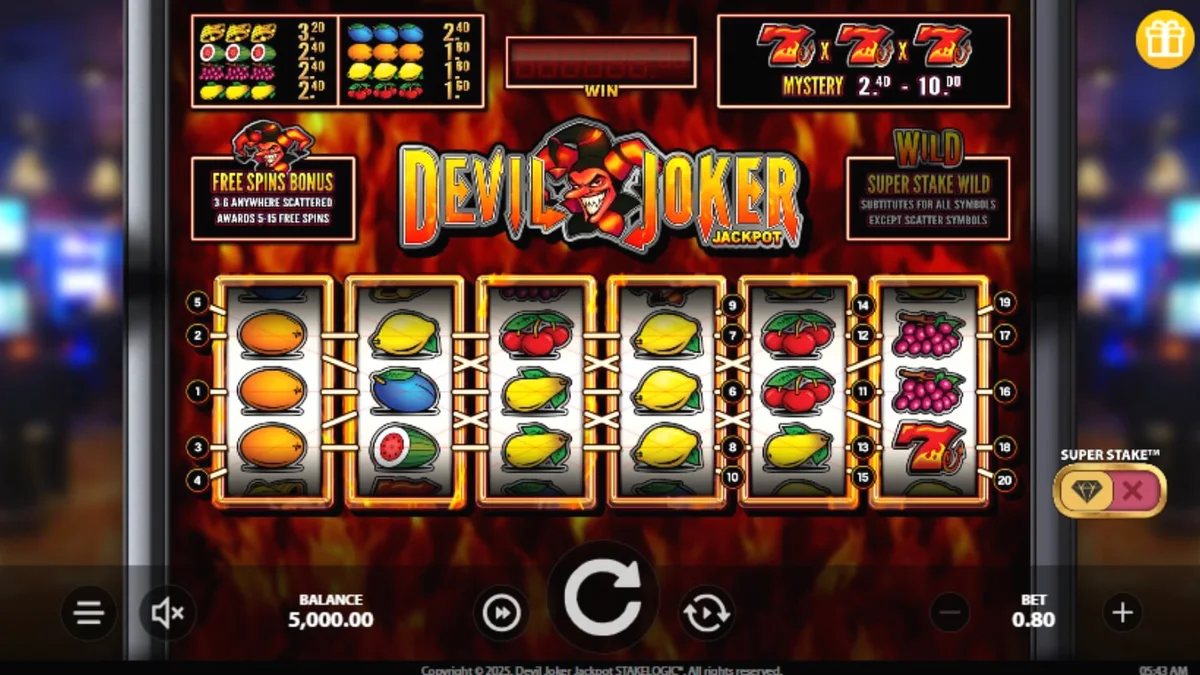 Captura de tela do jogo de slot Devil Joker, mostrando os rolos com símbolos de frutas clássicas e o personagem Devil Joker.